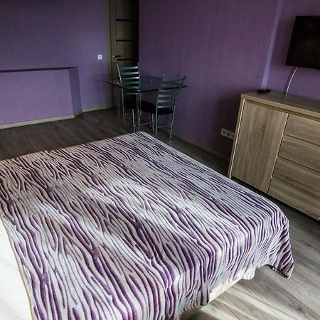 Solo Apartment Dragomanova Kyiv Exterior foto