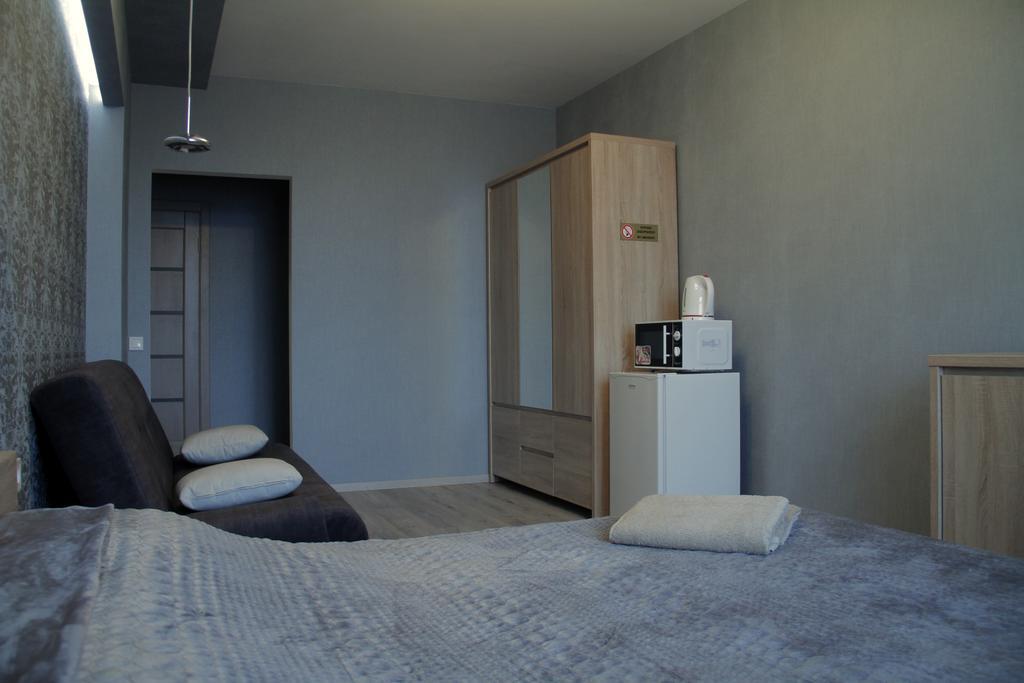 Solo Apartment Dragomanova Kyiv Exterior foto